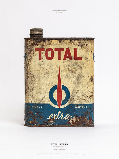 Nostalgic Oil Can Wall Art for Car Aficionados